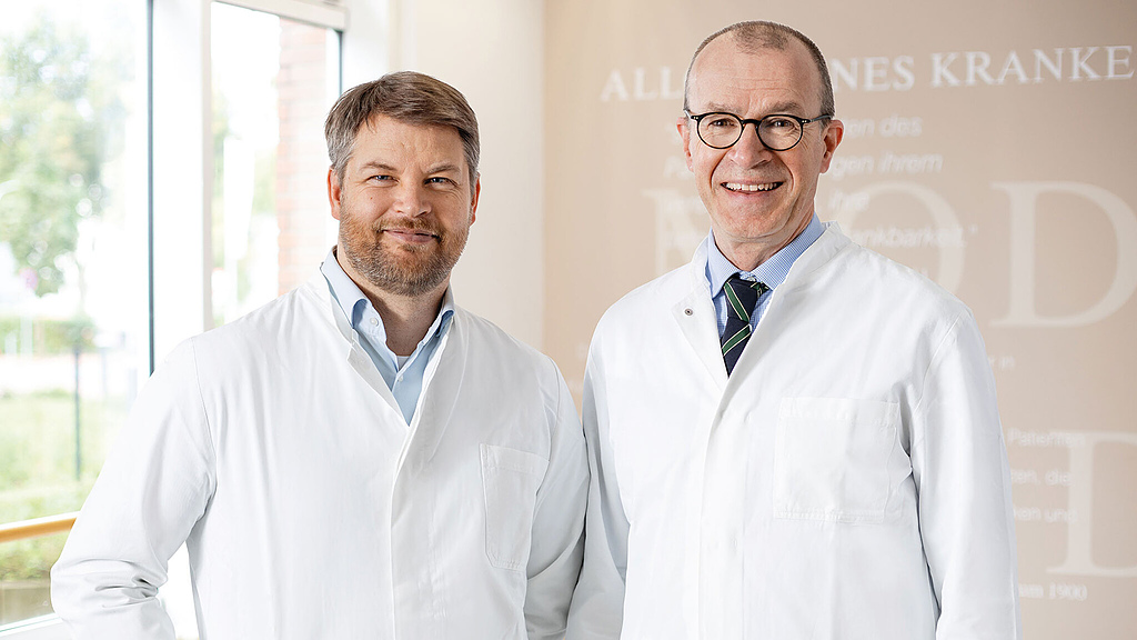Prof. Hendrik Schimmelpenning (rechts) und Prof. Philipp Hildebrand